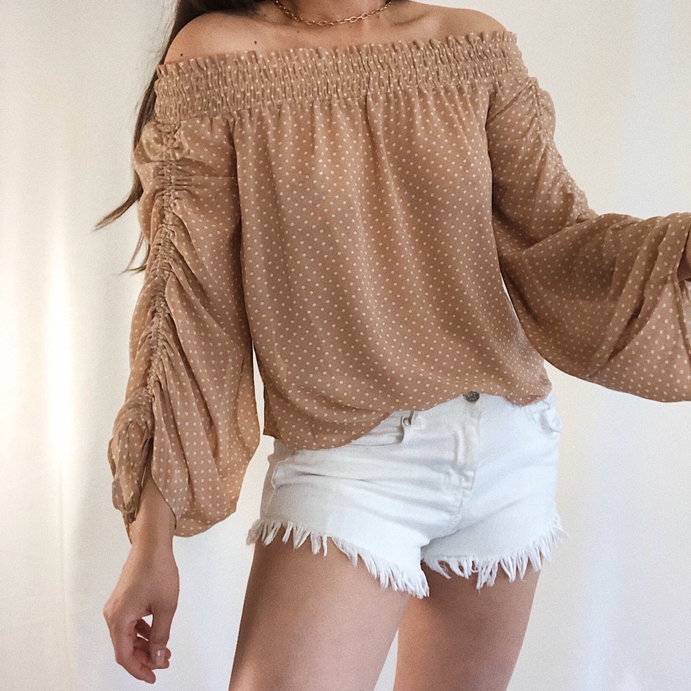 Off Shoulder Polka Dots Top - Picture 2 of 7